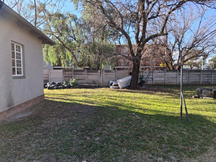 6 Bedroom Property for Sale in Willows Free State